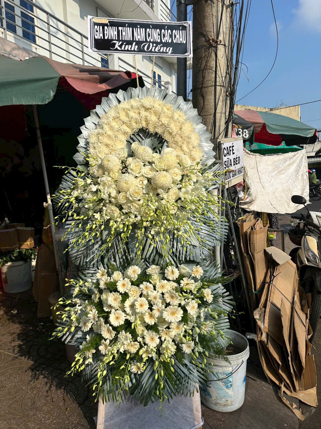 Kệ tang lớn