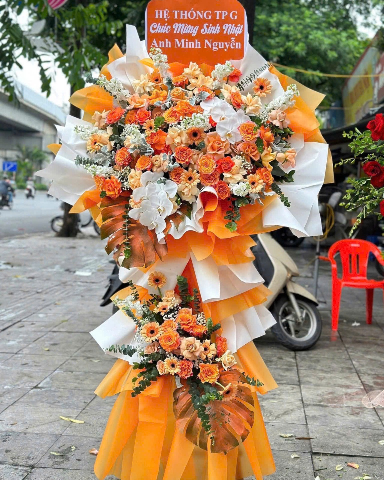 Kệ cam trắng sinh nhật