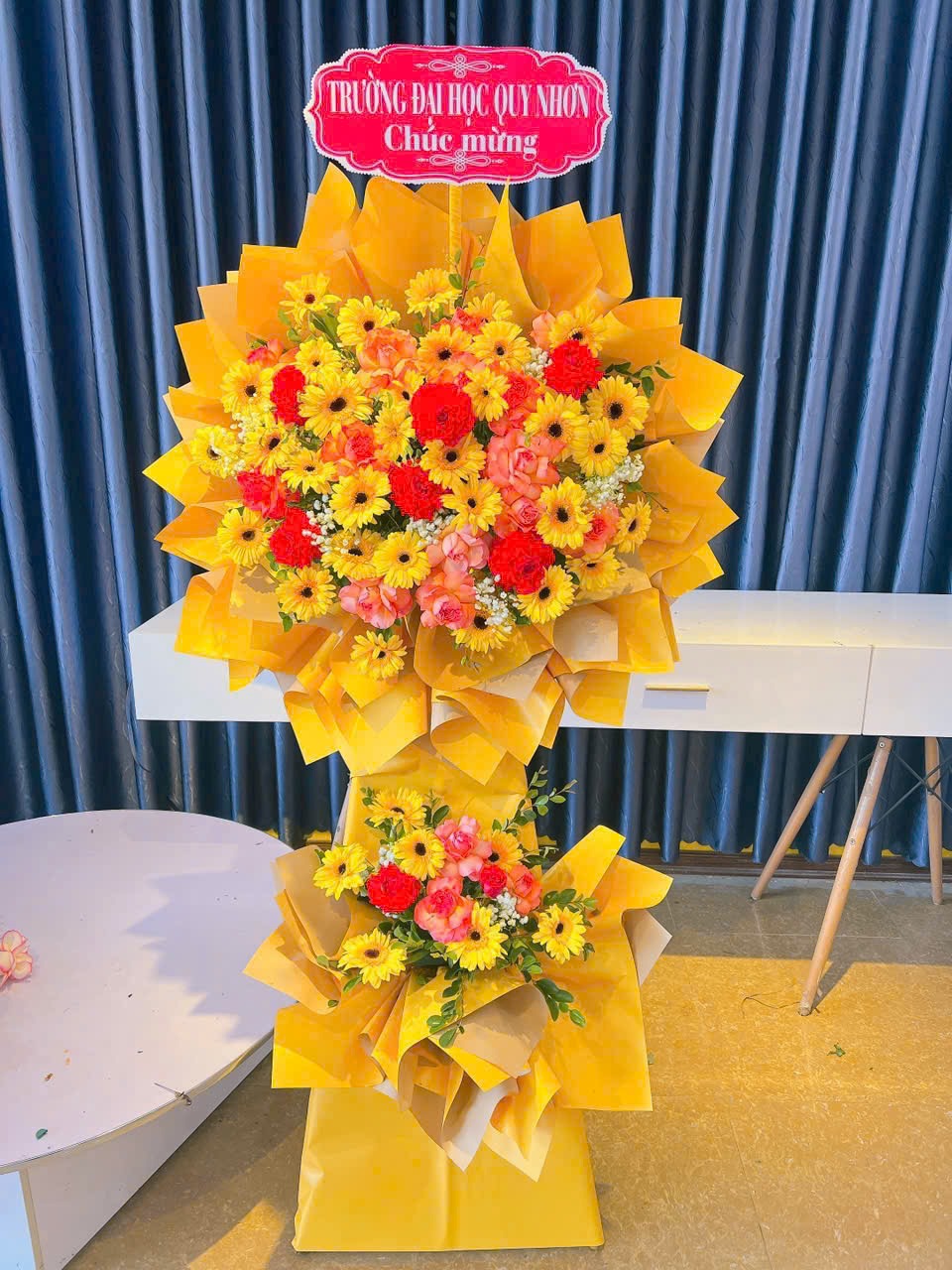 Kệ hoa hướng dương